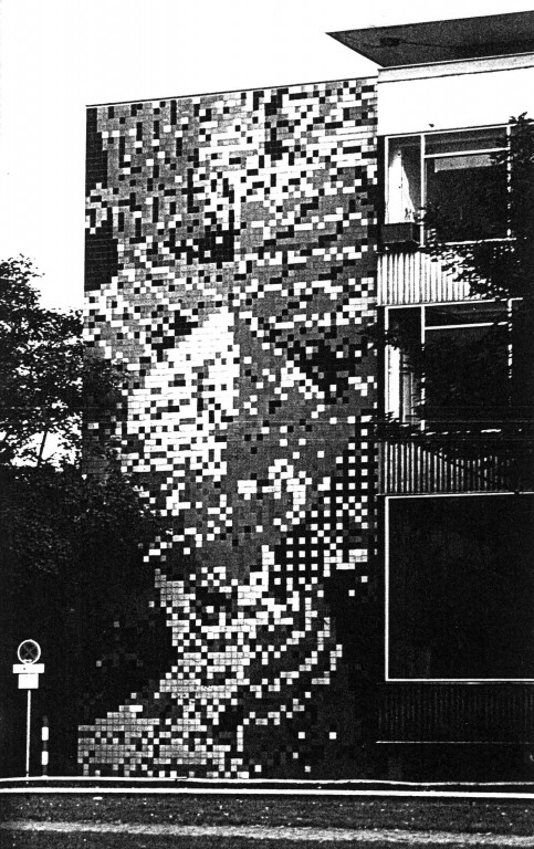 Fassade des Institutes für Werkstoffkunde mit einem Mosaik nach Entwurf von Ludwig Schaffrath, um 1960